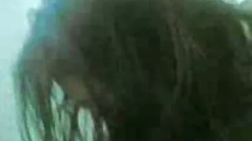 הגרביונים הקרועים של קלייר חושפים אותה סרטי סס חינם
