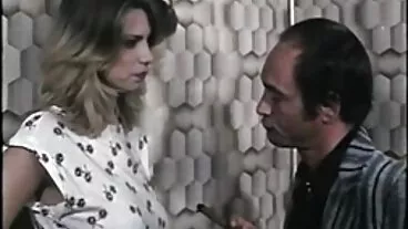 המתבגרת הבלונדינית סרטים של סקס חינם נטלי לוסט זנוטה לסקס לוהט אחד עם שמנת