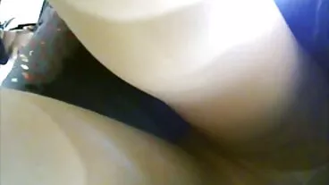 כורסה הדוקה סרטי סקס חינם צעירות של קוסאמה דאש מתיחה עם הפיר הפועם שלו