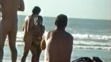 נוער מלקק קוקסינליות סרטים חינם את הכוס לפני הצעצוע